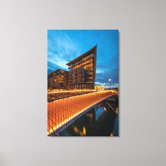 ノルウェー，夜のオスロ キャンバスプリント (正面)