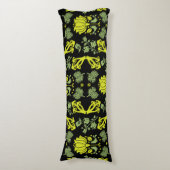 ノルディックフォレストマッシュルームフォークアート ボディピロー (正面縦)