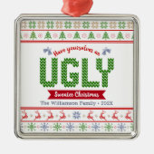 ノルディックレッドグリーンニット醜いセーターのクリスマスタッキー メタルオーナメント (正面)