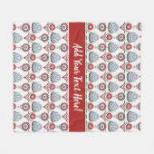 ノルディック赤白青チャーコールグレーフラワーズ フリースブランケット (正面(横))