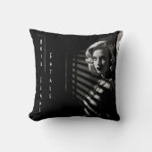 ノワール・フェム・ファターレ クッション (正面)