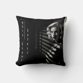 ノワール・フェム・ファターレ クッション