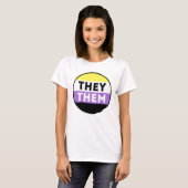 ノンバイナリーバッジ代名詞 - They Them Tシャツ (正面フル)