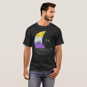 ノンバイナリー月宇宙猫LGBT Pride ノンバイナリー Tシャツ (正面フル)