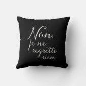 ノン·ジェ·ネ·レトレイテ·リエン·ソング·フランスの歌詞 クッション (裏面)