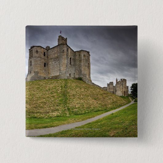 ノーサンバーランド、イギリスのWarkworthの城 缶バッジ (正面)