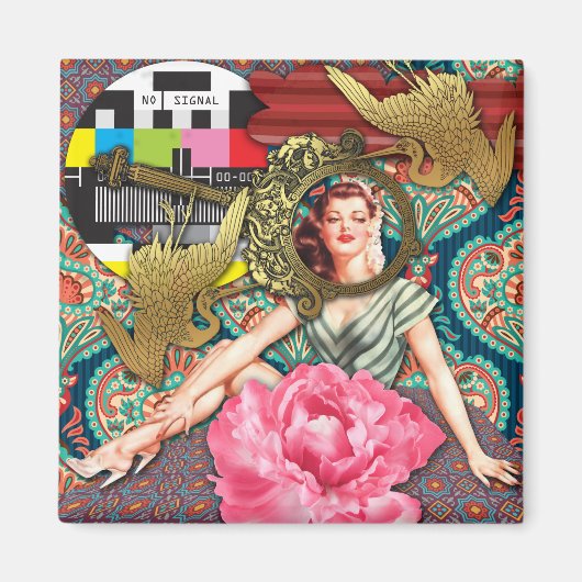 ノーシグナル – 生意気なレディーデジタルコラージュ マグネット (正面)