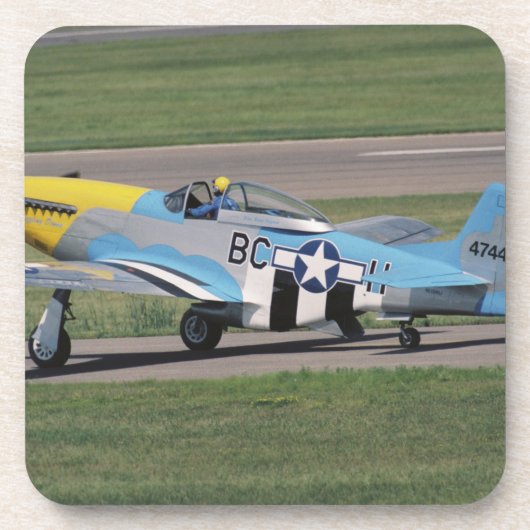 ノースアメリカンP-51 D型 ダズリングドナ コースター (正面)