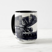 ノースウエストクレーン建築ショベルオントレインカー マグカップ (正面左)