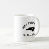 ノースカロライナのホームスイートホームファミリーモノグラムマグ コーヒーマグカップ (正面右)