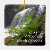 ノースカロライナの山々の写真 セラミックオーナメント (裏面)