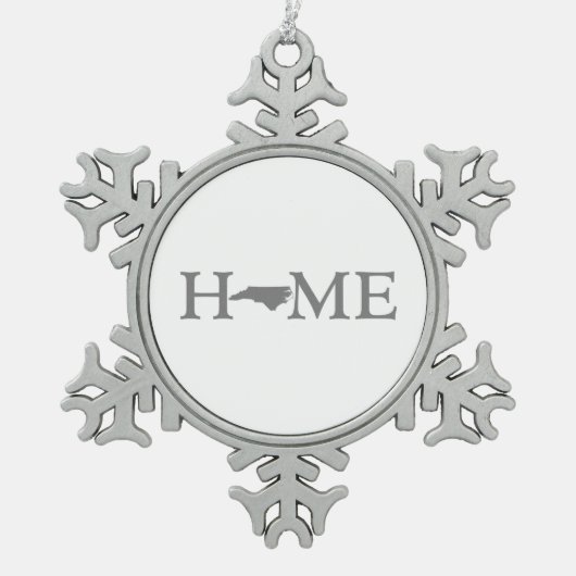 ノースカロライナホーム州シェイプレターワードアート スノーフレークピューターオーナメント (正面)