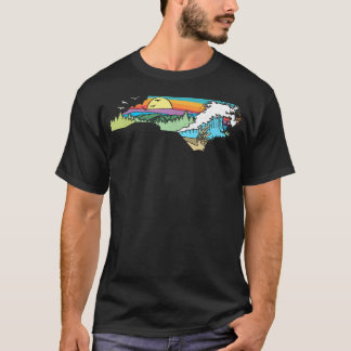 ノースカロライナ州のアウトドア リトロ ナチュラーラバー Tシャツ