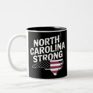 ノースカロライナ州のNC StateとUSAフラグで強くあらんことを ツートーンマグカップ