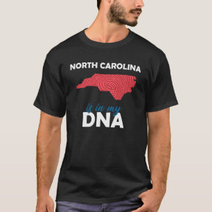 ノースカロライナ州は私のDNA指紋国IDにある Tシャツ