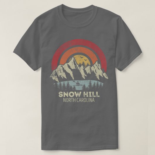ノースカロライナ州スノー・ヒル　山　夕焼け　朝焼け K Tシャツ (デザイン正面)