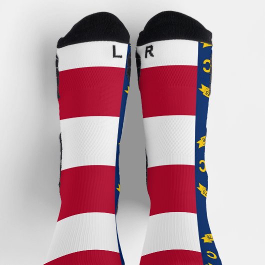 ノースカロライナ州旗を持つアスレティッククルー靴下 ソックス (上部)