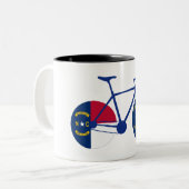 ノースカロライナ州旗サイクリング ツートーンマグカップ (正面左)
