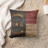 ノースカロライナ州旗（旧木目） クッション (ブランケット)
