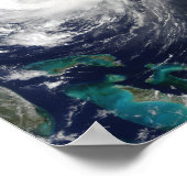 ノースカロライナ沿岸のハリケーン・アールの放牧 ポスター (角)