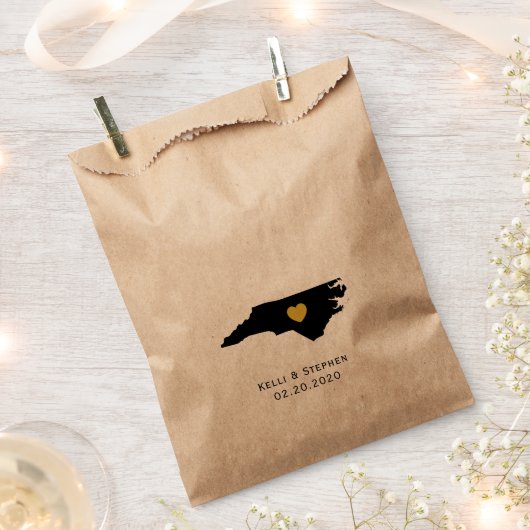 ノースカロライナ結婚式の引き出物トリートサックス抱き枕 フェイバーバッグ (クリップ留めされた状態)