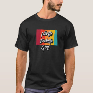 ノースダコタガールホーム州レトロ70ストライプsアメリカ tシャツ