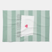 ノースダコタマップホーム州ラブカスタムズハート キッチンタオル (横)