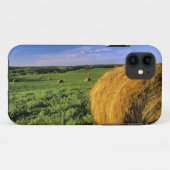 ノースダコタ州ボッティノ近郊の干し草ロール Case-Mate iPhoneケース (裏面(横))