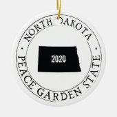 ノースダコパーソナライズされたタオーナメント セラミックオーナメント (正面)