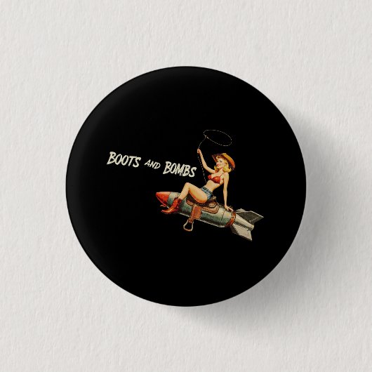 ノーズ・アート・ピンナップ・ガール投げ縄 缶バッジ (正面)