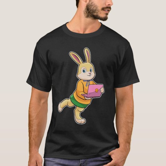 ノートPCで秘書としてのバニー Tシャツ (正面)