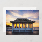 ノーフォークのクローマー桟橋で夕日を見ている人々 ポストカード (正面/裏面)