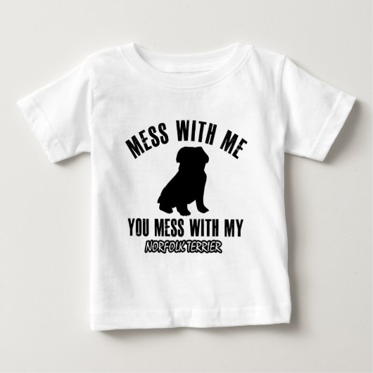 ノーフォークテリアのデザイン ベビーTシャツ (正面)