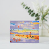 ノーフォーク葉書のMundesleyのビーチに赤いボート ポストカード (スタンド正面)