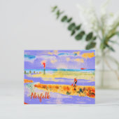 ノーフォーク、ムンデズリーのビーチに赤いボート ポストカード (スタンド正面)