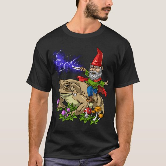 ノームがヒキガエルBufo Alvariusに乗る Tシャツ (正面)