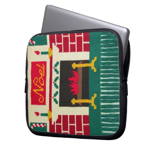 ノールホリデーアーティザンクロシェプリントエレクトロニクスバッグ ラップトップスリーブ (正面左)