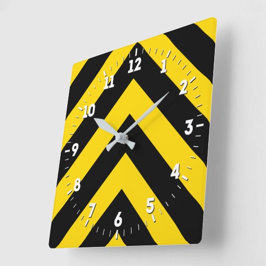 ハイウェイはっきりしたトラフィックのまわりにの山 スクエア壁時計 (傾斜)