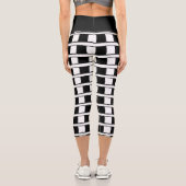 ハイウェイストカプリブラック&ホワイト市松模様に カプリレギンス (裏面)