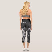 ハイウェストYoga Capris、XS (0-2) カプリレギンス (裏面)