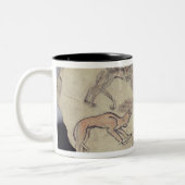 ハイエナ(limestonを追跡している犬を描写するOstracon ツートーンマグカップ (左)