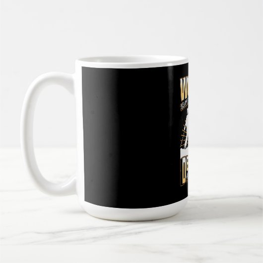 ハイカーの女性はあらゆる場所に属している コーヒーマグカップ (左)