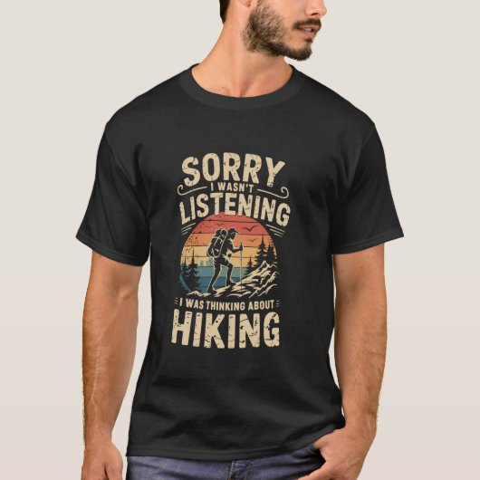 ハイカー 登山家 バックパッキング キャンプ ハイキング Tシャツ (正面)