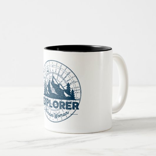 ハイキングが移住のキャンピングカーのギフトさまよわせる女性はさまよいます ツートーンマグカップ (正面右)
