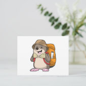 ハイキングするモールとスーツケース ポストカード (スタンド正面)