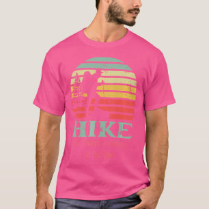 ハイキングのようなワイナリーがあるトップのワおもしろいインH Tシャツ
