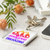 ハイキングまたはトレッキング キーホルダー (側面)