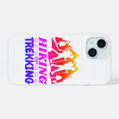 ハイキングまたはトレッキング iPhone 15ケース (裏面横)