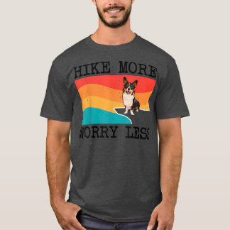ハイキングより心配のないカーディガンウェルシュコーギーグラフィック Tシャツ