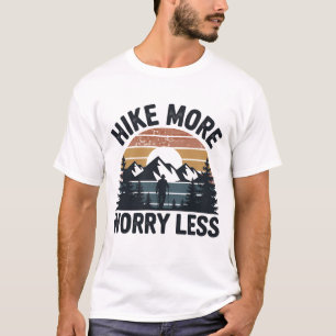 ハイキングより、心配の少ない – レトロサンセットハイキングティー Tシャツ